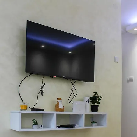 Kimi زلاتيبور